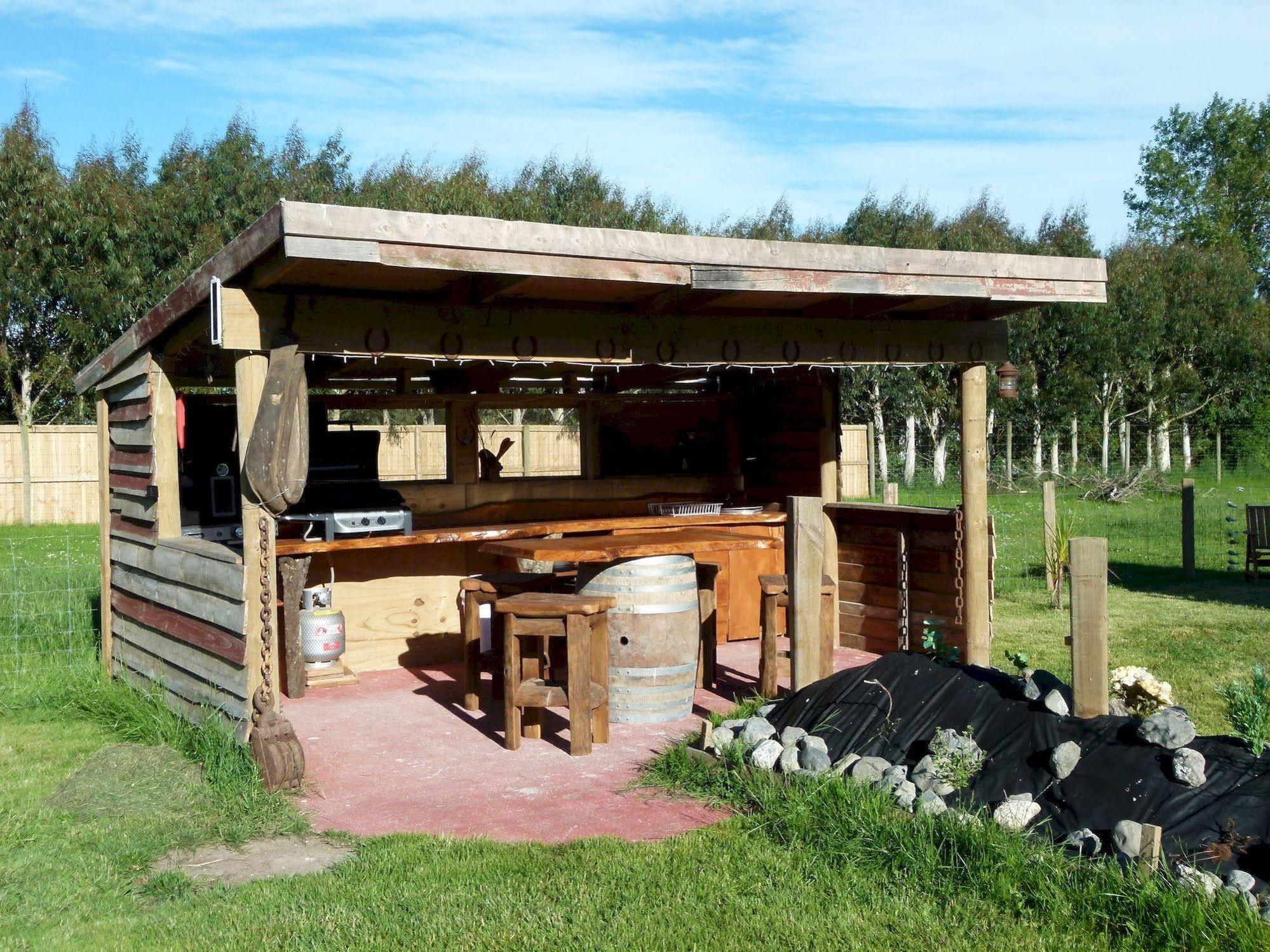 Wacky Stays - Unique Farm-Stay Glamping Rentals, Free Animal Feeding Tours Kaikoura Dış mekan fotoğraf