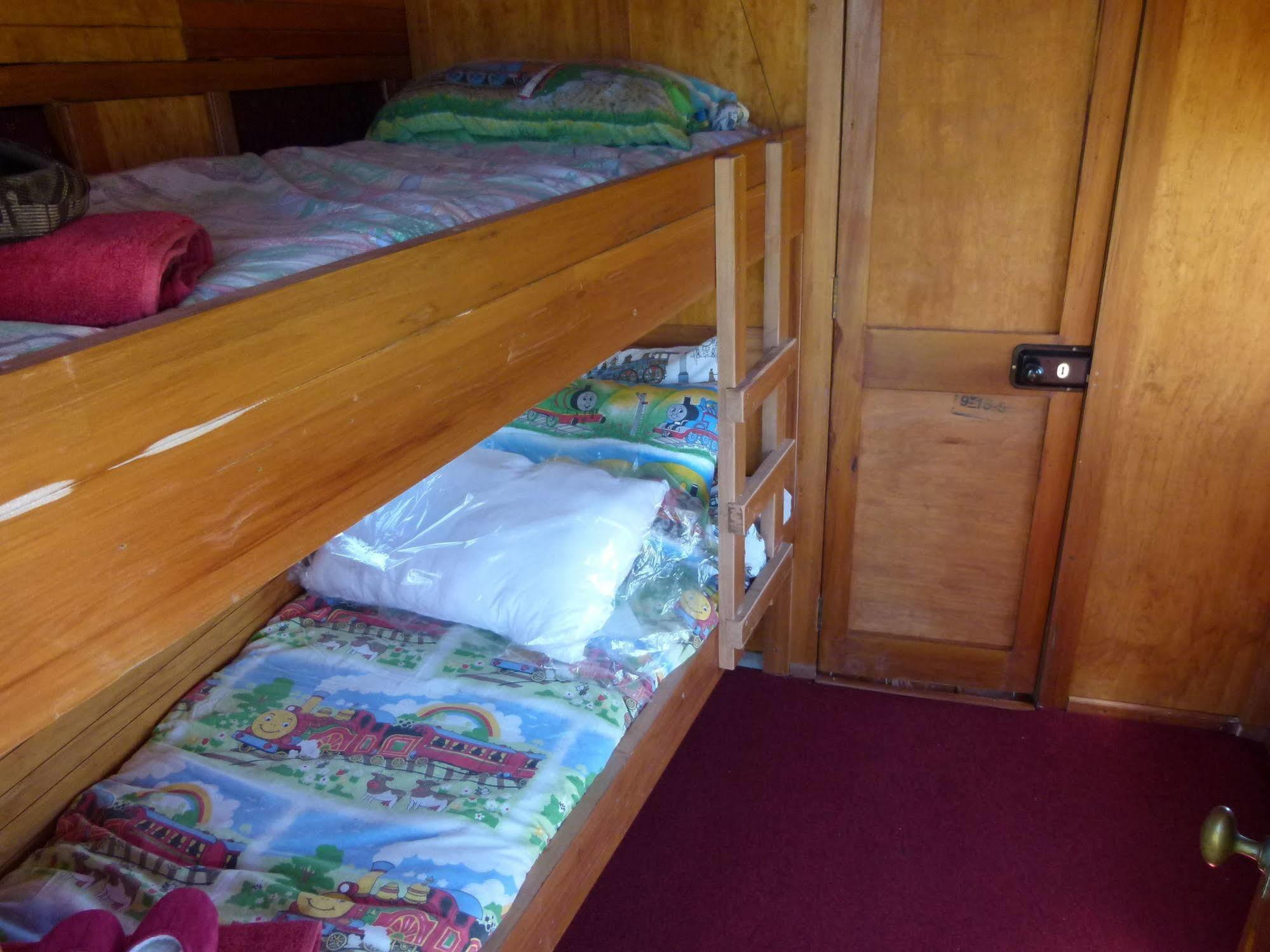 Wacky Stays - Unique Farm-Stay Glamping Rentals, Free Animal Feeding Tours Kaikoura Dış mekan fotoğraf