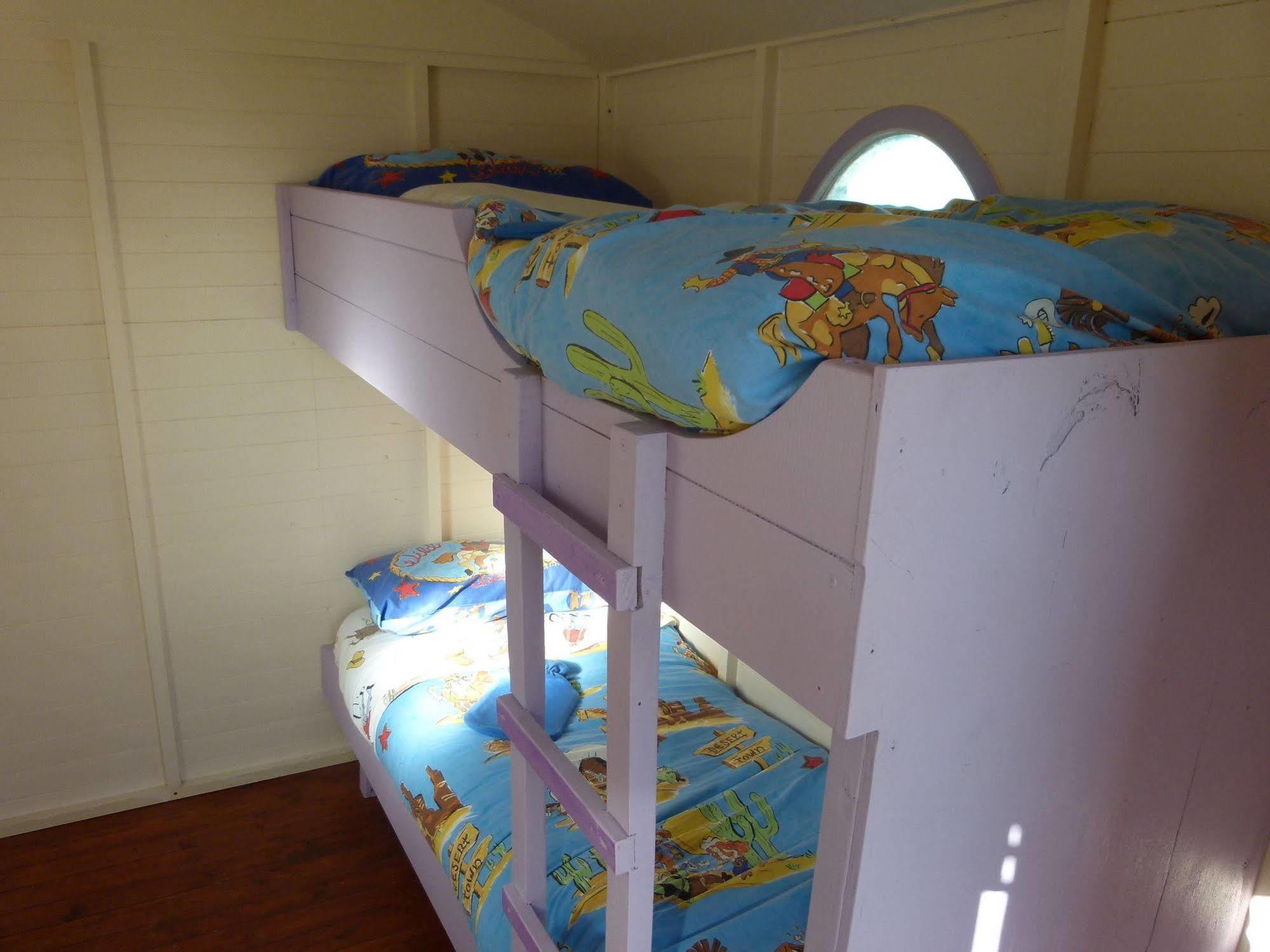 Wacky Stays - Unique Farm-Stay Glamping Rentals, Free Animal Feeding Tours Kaikoura Dış mekan fotoğraf